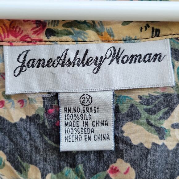 Jane Ashley Woman Vintage Silk Button Front Floral Blouse Top size 2X - Picture 5 of 5